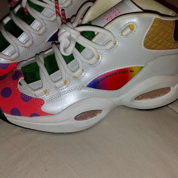 Allen Iverson questions custom-made candyland - Picture 2 of 9